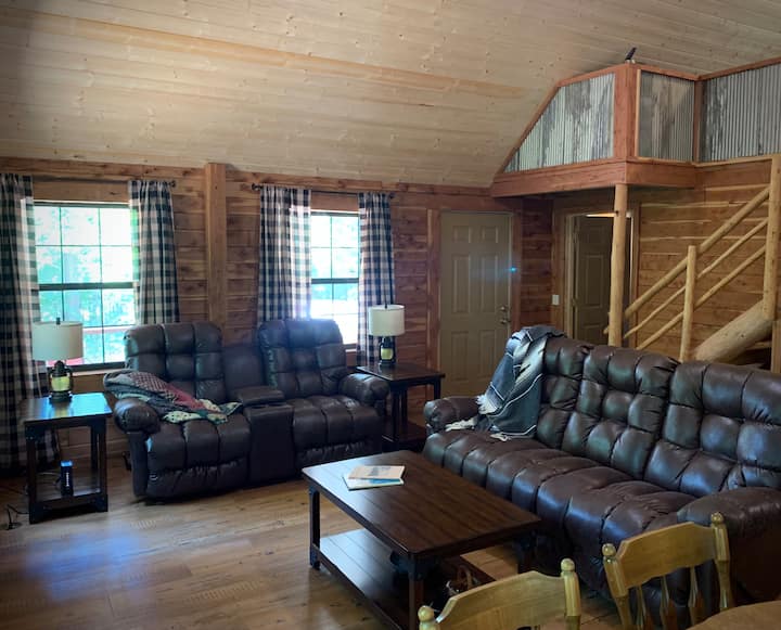 Red Fox Cabin - Mount Magazine State Park, Paris