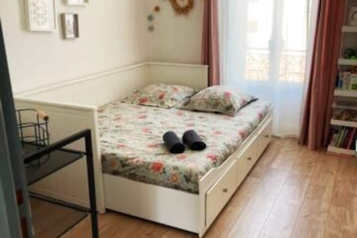 ห้องพักพร้อมเตียงแบบดึงออกได้ 2 ที่