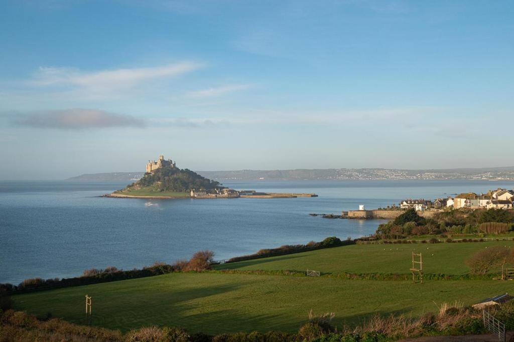 Spacious 5 Bed Home~close to Seafront~Penzance