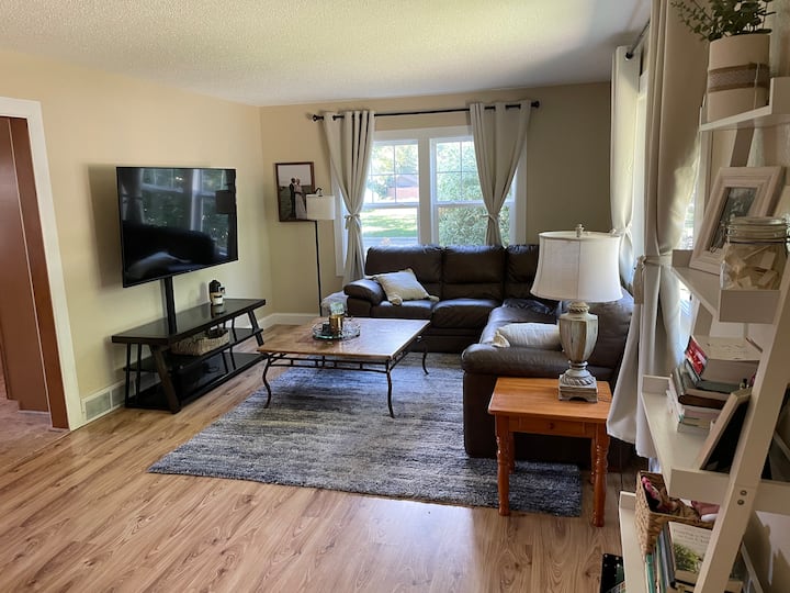 Cheerful 3bedroom home near a park Houses for Rent in Willmar