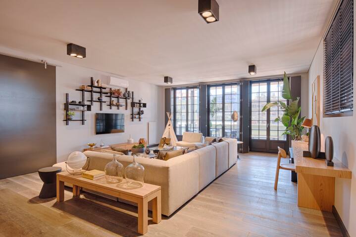 Libest Ribeira 12 -Time Out Mkt – ELEGANT & MODERN gallery image 2