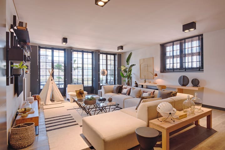 Libest Ribeira 12 -Time Out Mkt – ELEGANT & MODERN