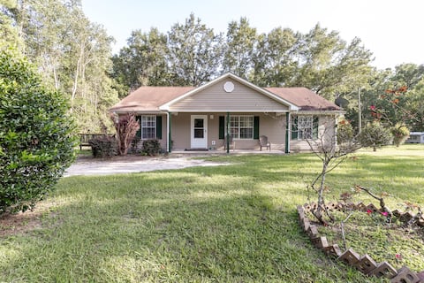 Home in Monticello near downtown w/ modern vibes