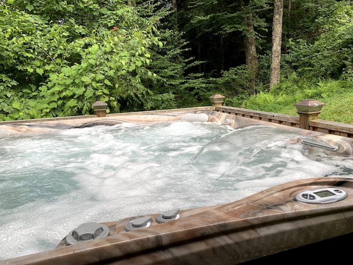 Top 12 PetFriendly Cabins Near Summersville Lake, West Virginia