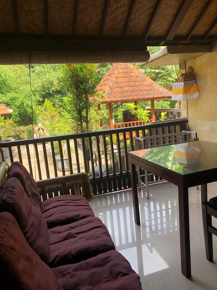 Apartemen Cantik Jungle View, Bathtub, Harga Murah - ウブド