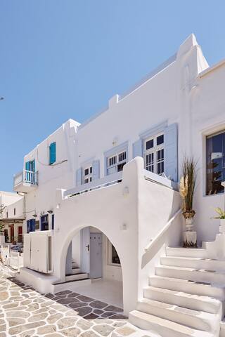 Alice’s Noble House. gallery image 5