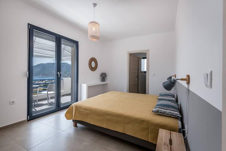 Deluxe Villa Oneiro 200qm gallery image 4