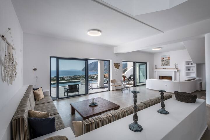 Deluxe Villa Oneiro 200qm gallery image 3