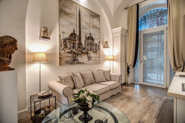 NEW: Popolo Square elegant apartment