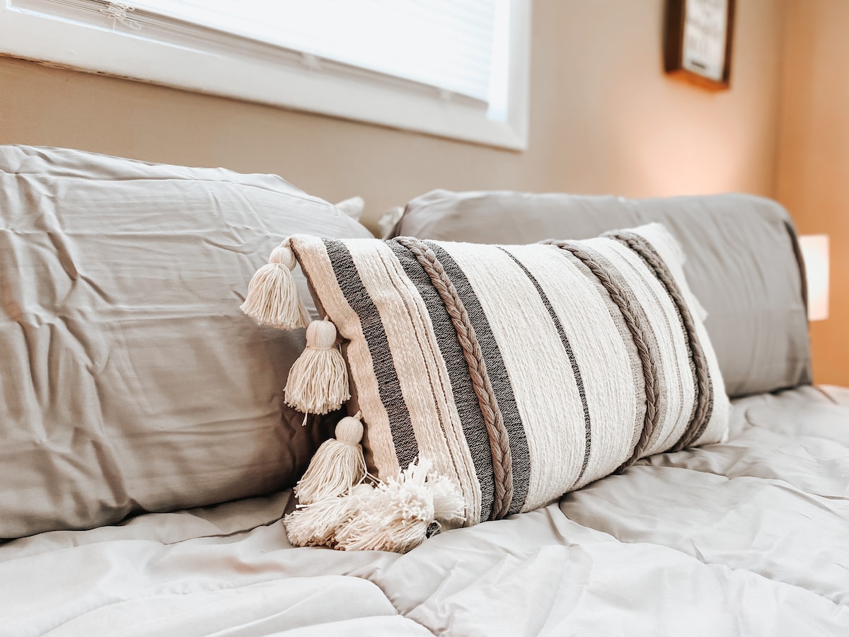 საძინებელი 1