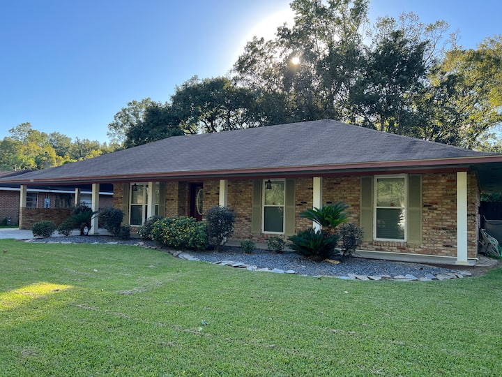 Quiet & comfortable home 20 mins to Tiger Stadium Houses for Rent in