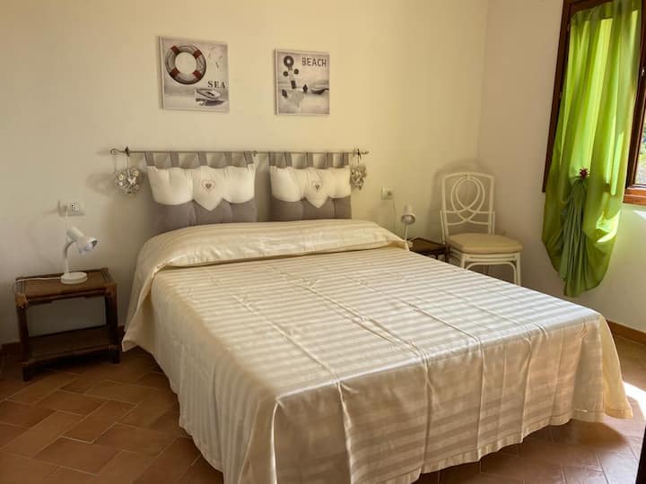 غرفة نوم أخرى بسرير مزدوج 2