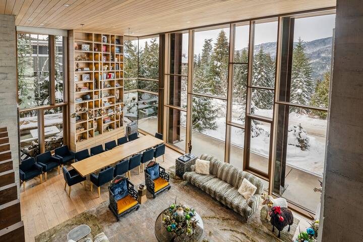 AceHost Whistler Luxury Rentals managed Airbnb listing 1
