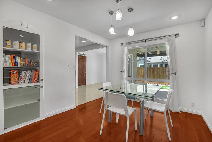 Cozy 3-bedroom home in SGV near DTLA! gallery image 4