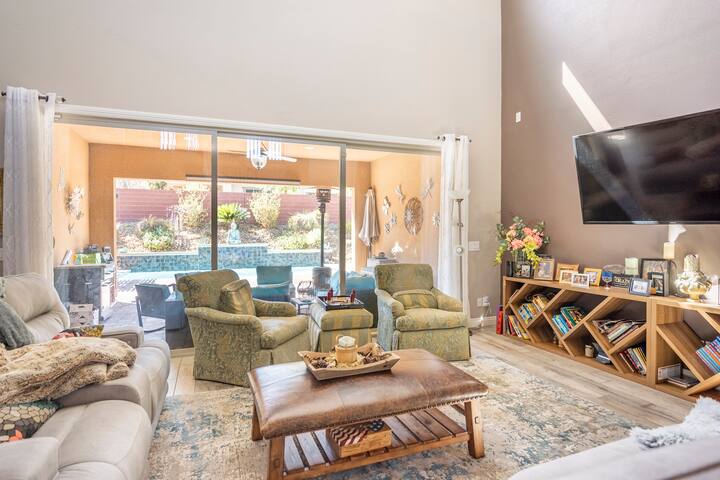 Resort home w/pool, 5 beds 3 bath, sleeps 8 gallery image 3