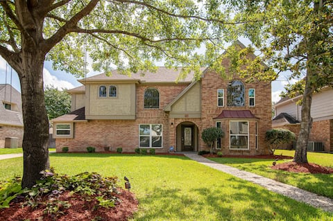 Modern 4 BDR Home in Katy, TX