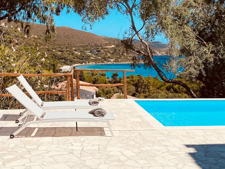 Stunning New Pool Villa Walking Distance To Beach