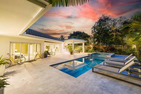 Lush Luxury Marvel in Miami w/Pool&Bbq