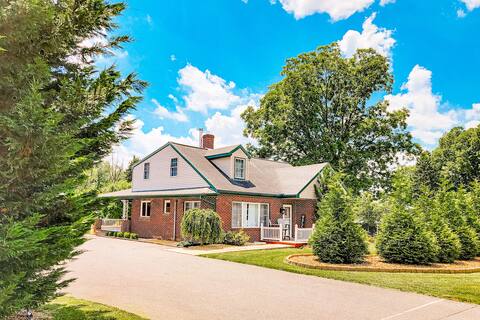 The BREEO House: An Outdoor Living Experience.