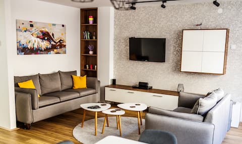 A Comfortable Base for Work & Life