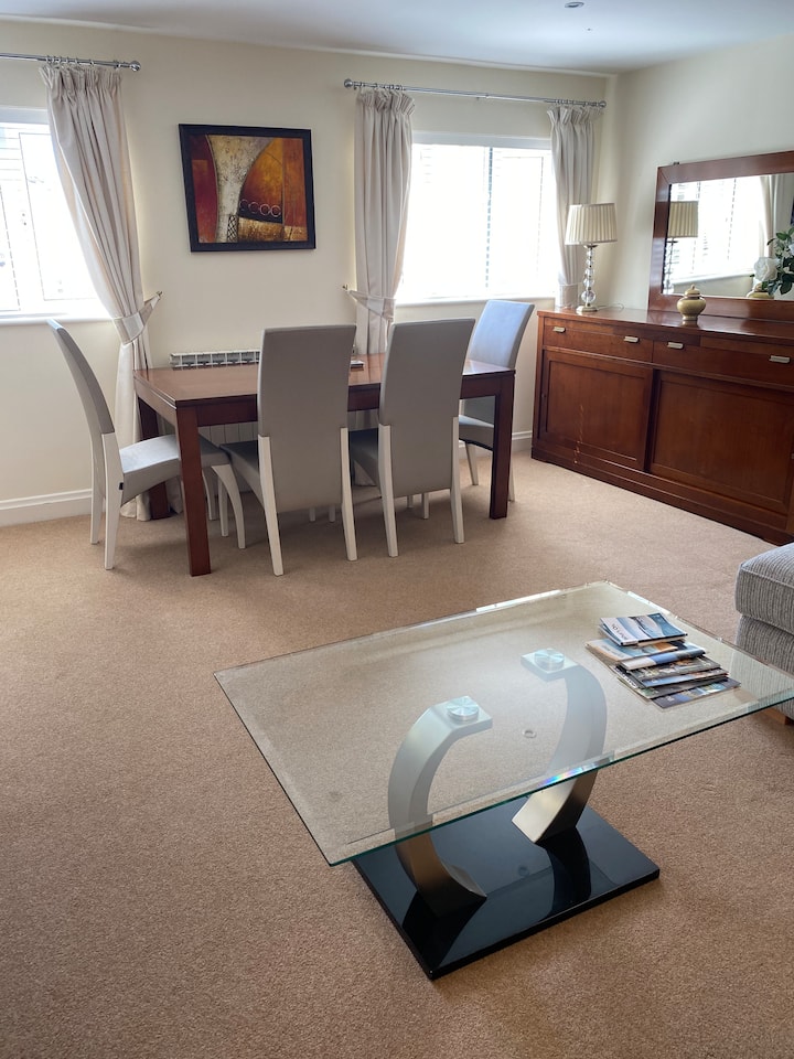 Beautiful 1 Double Bedroom Beach Cottage Sea Views - Jersey
