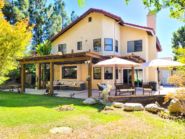 Disney 13Mi – Mountain Corner 2700 ft² 4Bd3Ba