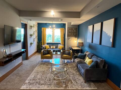 3 bedroom, 2 bath apt. In Castle!
