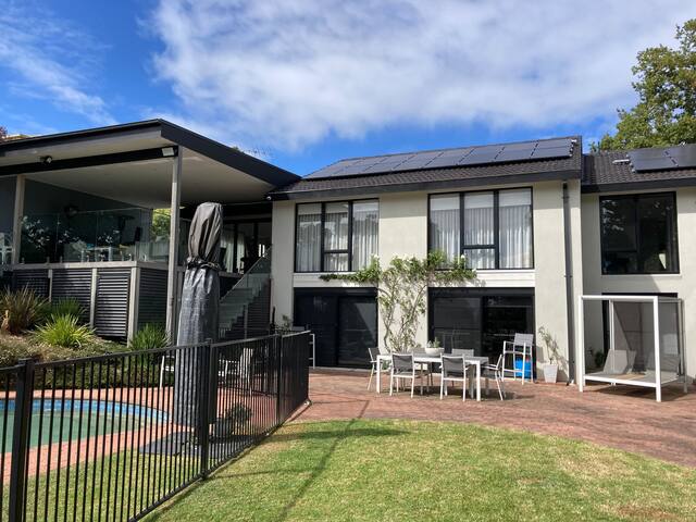 Beautiful Mornington Peninsula Getaway gallery image 2