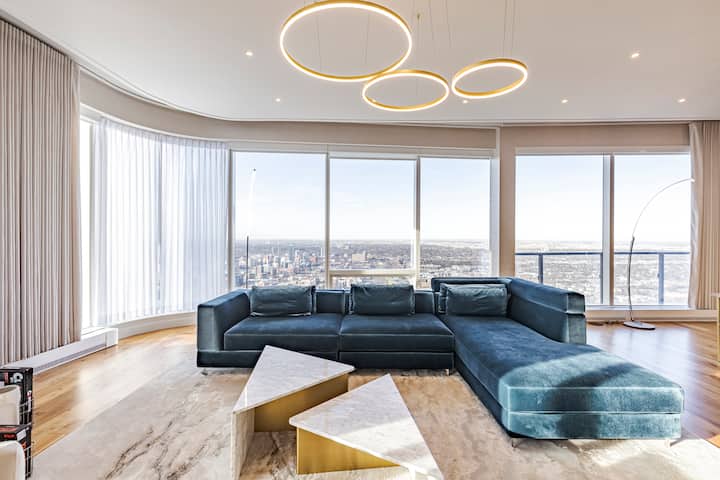 Luxury Pent House Suite In Downtown, Edmonton. - St. Albert