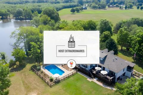 Luxurious Lakeside Estate-Pool/Hot Tub/Sauna