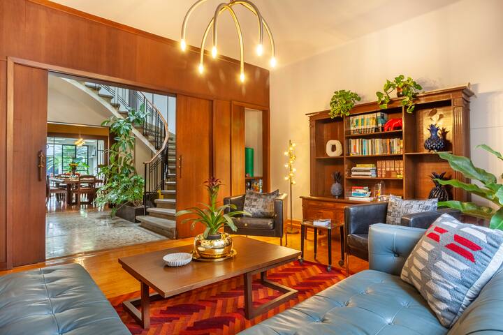 Historic Villa Condesa King Beds + Service +Garden gallery image 4