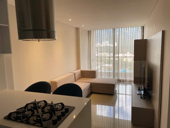 Hermoso Apartamento Con Gran Vista Y Cerca A Todo. - Bucaramanga