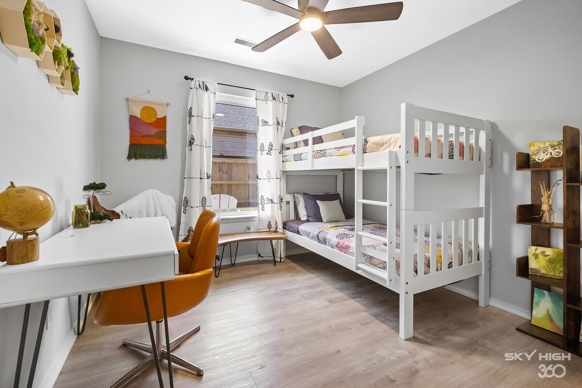 Kids and kids-at-heart love this cheerful and fun bunk bed room.   The solid wood bench and genuine leather desk chair provide beautiful and and comfortable places to sit and work.