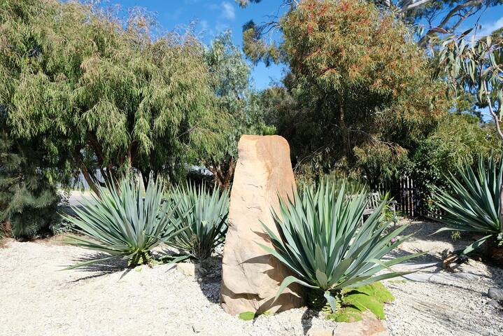 Casa De Flex: A Boutique Beachside Dreamscape gallery image 2