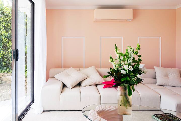 Casa De Flex: A Boutique Beachside Dreamscape gallery image 3