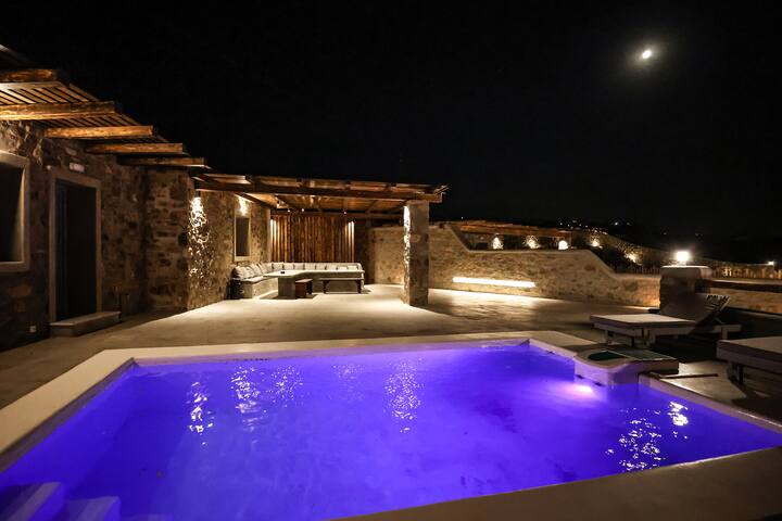 George Villa-I, with Private Pool, close to Town gallery image 3