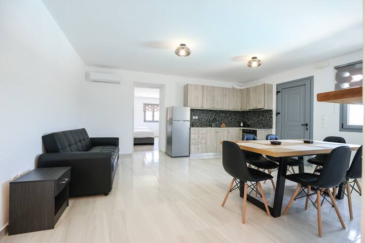 George Villa-I, with Private Pool, close to Town gallery image 4