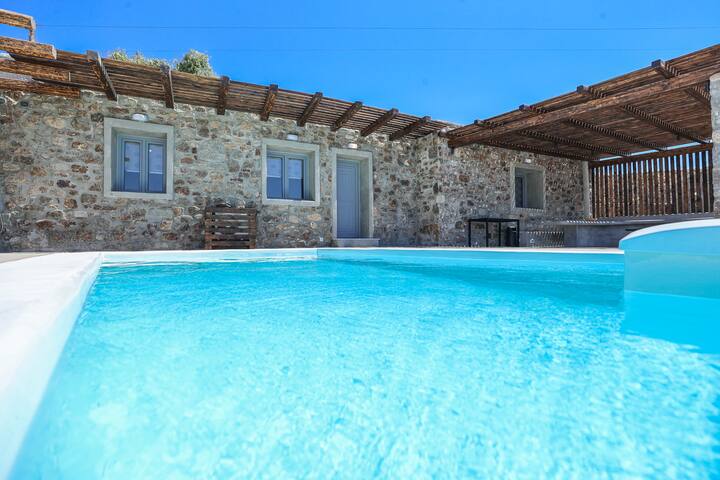 George Villa-I, with Private Pool, close to Town gallery image 2