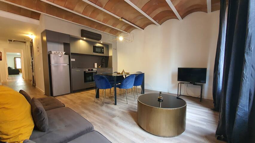 Ideal 2 bedroom apartment in the Gothic quarter gallery image 4