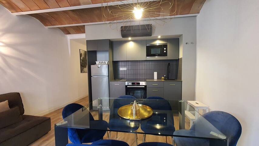 Ideal 2 bedroom apartment in the Gothic quarter gallery image 2