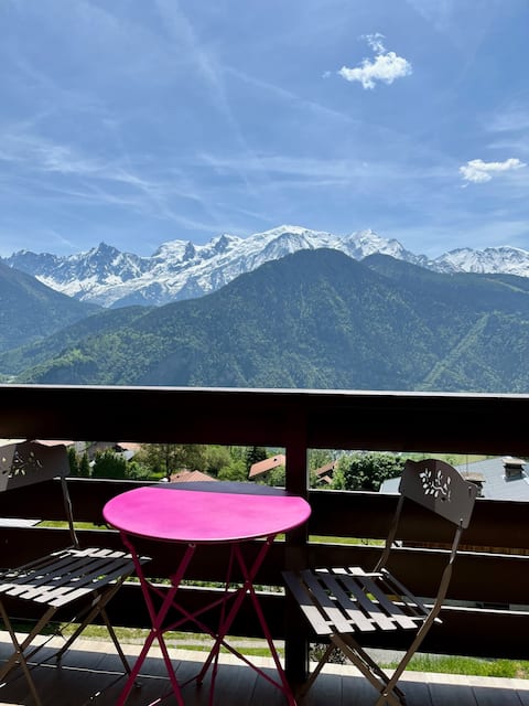 Top performing Airbnb: 100 m² • Balcony with Mont-Blanc/Vallée view • Fully south-facing in Passy