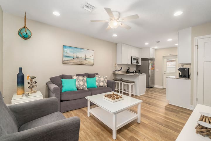 Paradise Palms 101 W/private Patio - Melbourne, FL