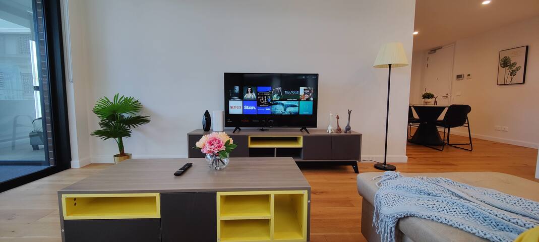 Prime location & High-end 2BR at Chatswood Place gallery image 5