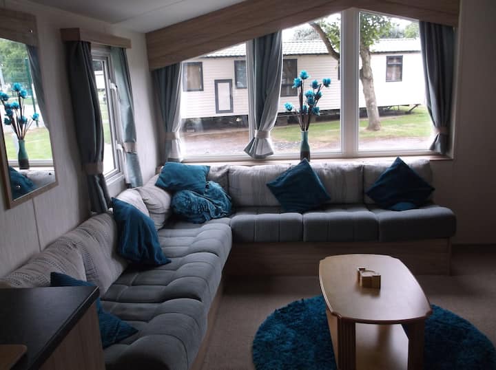 2-bedroom Holiday Home With Decking And Bbq Area - Grange-over-Sands