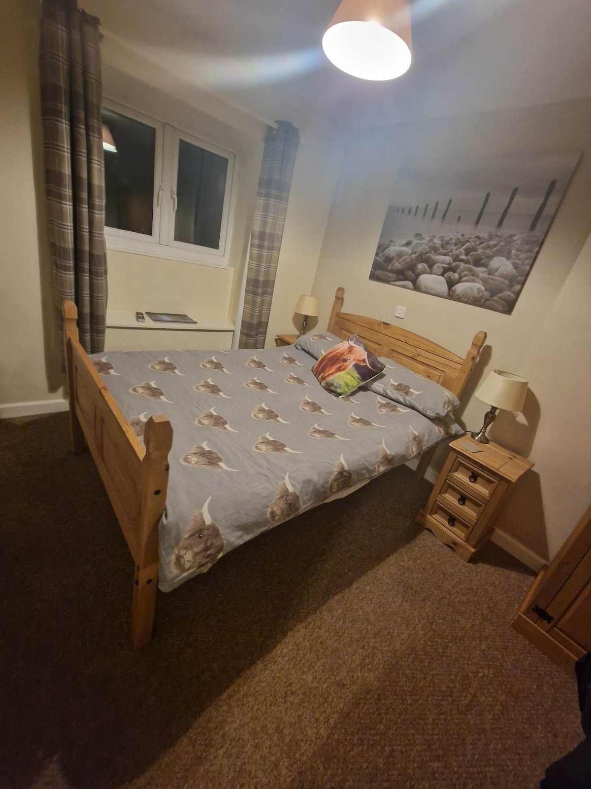 Brown Cow Inn, Room 2