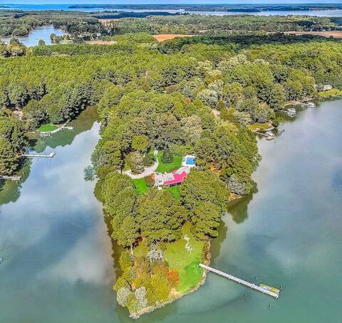 Thorneton Point Estate