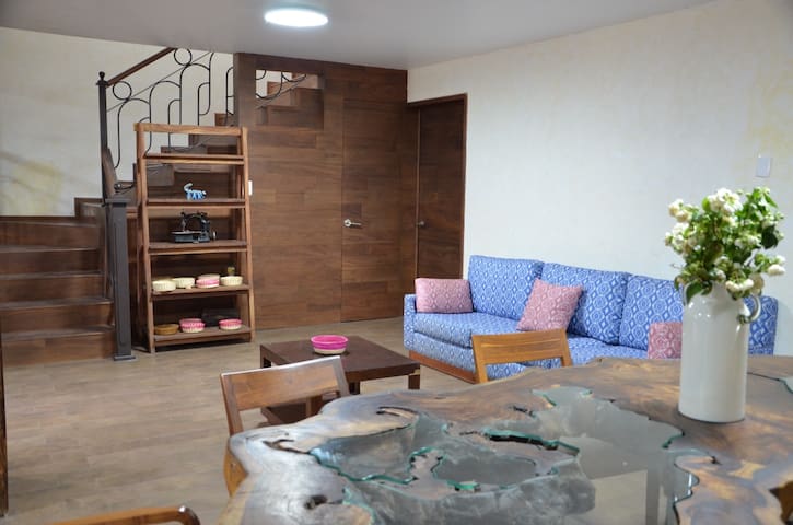 Casa Real Coyoacan (Casa completa, 21 huéspedes) gallery image 2