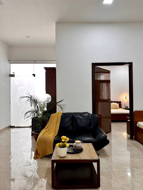 Teak Stays : Tulsa Bhawan