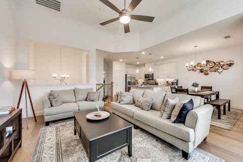 Luxurious Remote Work | 700+Mbps | TSLA Charger