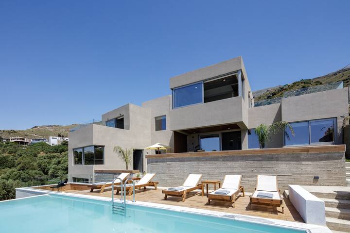 Complex 3 Villas with 2 Pools Amazing View gallery image 3
